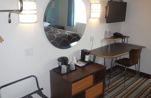 Sault Ste. Marie Hotel | Super 8 by Wyndham Sault Ste. Marie