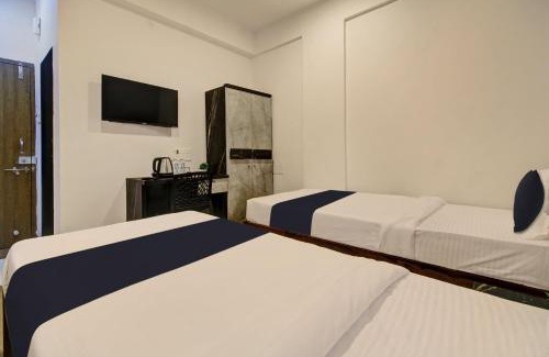 Baner Hotel | Super Collection O Grey House