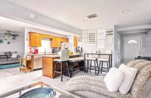 Carrollwood Casa | Super cozy home away in Tampa