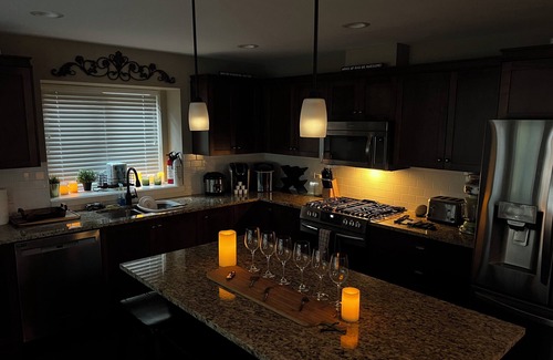 Lindell Beach Cabaña | Super cozy private spa retreat with private hot tub ,wet sauna and cold plunge