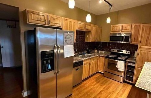 Ashland Casa | Super Cute Modern Home