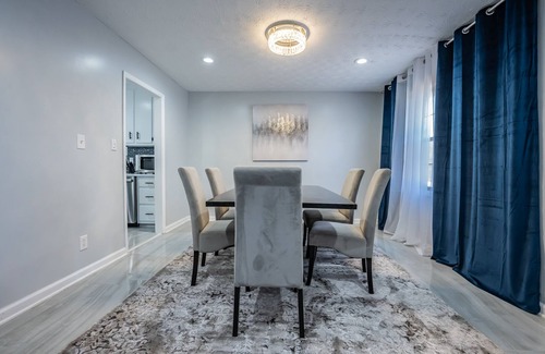 Church Street Casa | Super Luxurious House