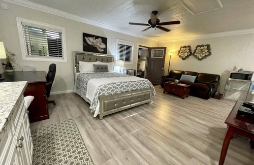 Midway City Apartamento | Dormitorio principal super agradable