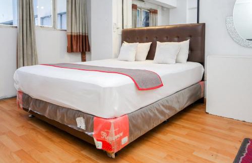 East Jakarta Hotel | Super OYO Capital O Deroyal Sentra Timur