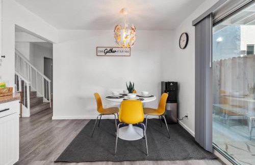 Mira Mesa Casa | Super Spacious Family Vacation House!