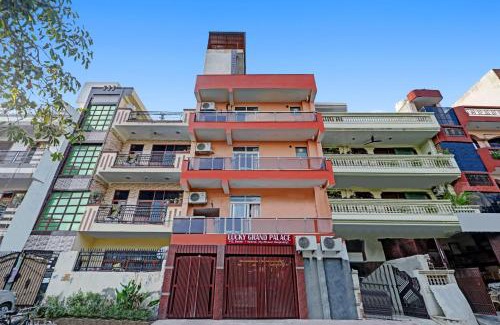 Vaishali Hotel | Super Townhouse Lucky Grand Palace