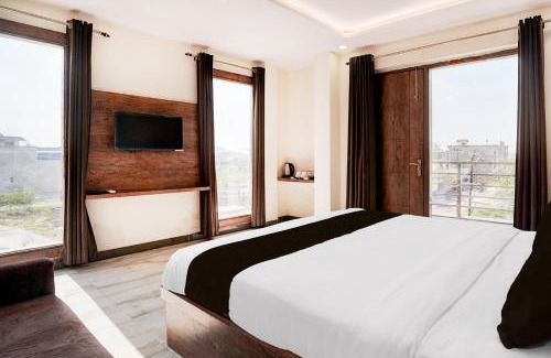 Taj Ganj Hotel | Super Townhouse Taj Mahal East Gate Formerly Royal Empire