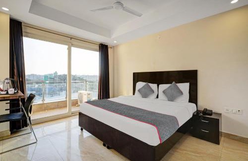 DLF Phase 5 Hotel | Super Townhouse Tipsyy Near Bestech Central Square Mall
