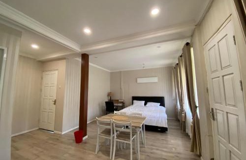 Tomohon Casa | Super Wonderful 5 bedrooms with Bathroom Villa Marion Tomohon