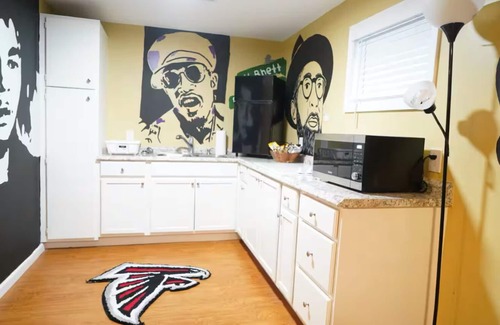 Church Street Apartamento | Superb 2-bedroom apartment with AC in Riverdale