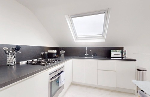 Notting Dale Apartamento | Superb 3-Bed with Balcony in the Heart of Notting Hill - 6 Mins to Tube Station