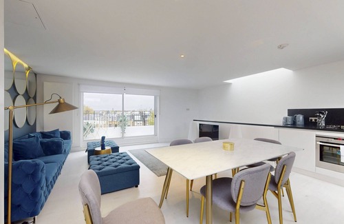 Notting Dale Apartamento | Superb 3-Bed with Balcony in the Heart of Notting Hill - 6 Mins to Tube Station