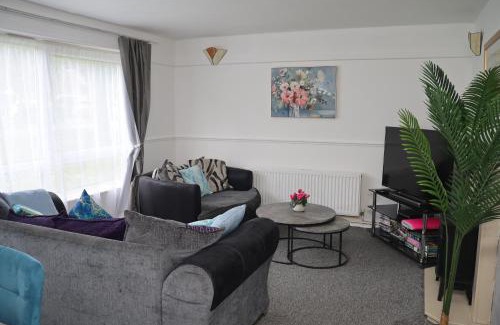Stafford Apartamento | Superb 3 Bedroom flat in Stafford
