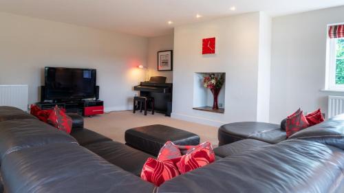 Wyton Casa | Superb 4BD Stay in Wyton and Houghton Village
