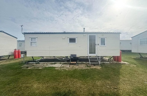 Leysdown-on-Sea Casa | Superb 6 berth caravan at Harts Holiday Park in Kent ref 74101B