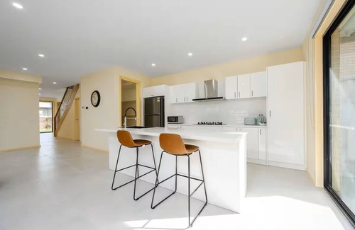 Westmeadows Casa | Superb Family Home, 6 Mins to Melbourne Airport, 18km from Melbourne CBD