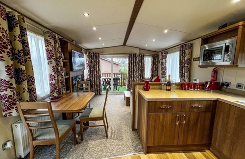 Haveringland Casa | Alojamiento de lujo en el parque Haveringland cerca de los grandes lagos de pesca, Norwich ref 16018