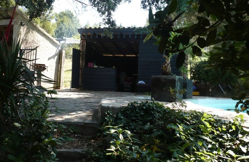 Morieres-les-Avignon Casa | Magnífica casa individual en una colina frente al Palais des Papes