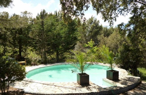 Morieres-les-Avignon Casa | Magnífica casa individual en una colina frente al Palais des Papes