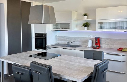 Le Barcares Apartamento | Superb T3 Apartment 6 People 100 m From the Beach Pool- 6ODYS405C