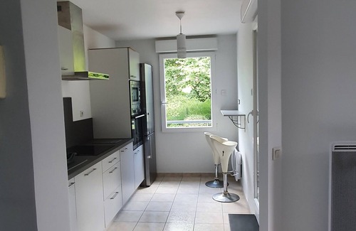 Brive-la-Gaillarde Apartamento | Superb T3 with swimming pool on the heights of Brive