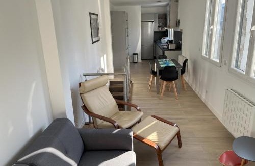 Le Plateau Casa | Superbe Maison Loft 80 m2 au calme avec jardin et parking privés proche Paris Disney la vallée village