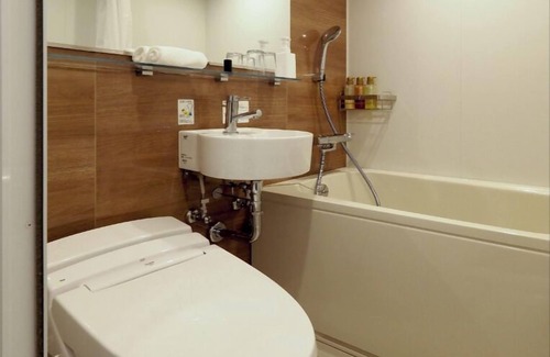 Kannai Hotel | Superior 2x Singles in Yokohama Hotel