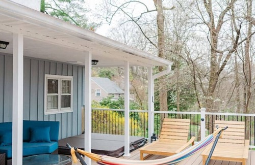 Forest Grove Casa | Superior Guest Room w Hot Tub w Outdoor view