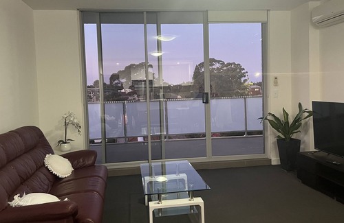 Rockdale Apartamento | Superior One bedroom apartment near to Brightbeach and Rockdale train station