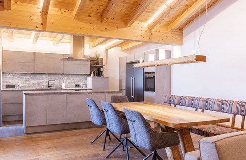 Lermoos Apartamento | Superior Penthouse mit 2 Schlafzimmern by Interhome