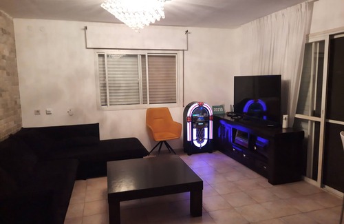 Bustan HaGalil Otro | Superior place