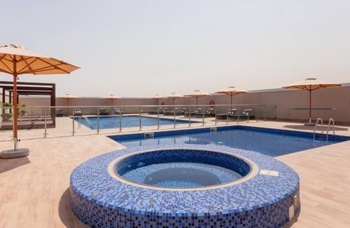 Garhoud Casa | Superior Room Near Sport Links LLC - Gym Equipment