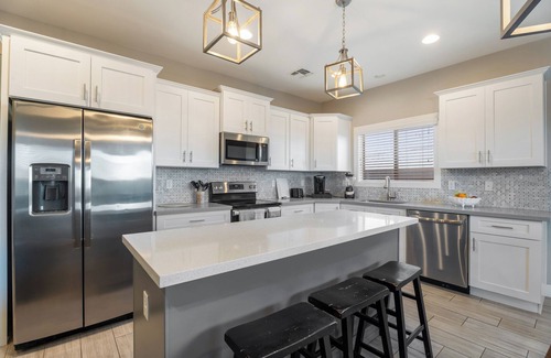 East Mesa Casa | Superstition Views - 3 Bedroom 2.5 Bath w/ a Fun Backyard!