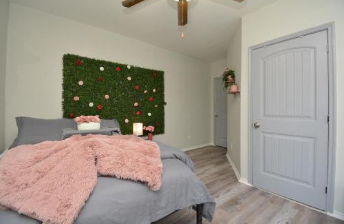 Greater East End Apartamento | SuperValue Suite #8 @ East End Revitalized