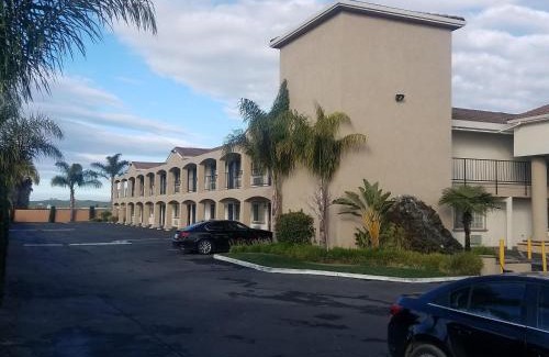 Hollister Hotel | SureStay Hotel by Best Western Hollister