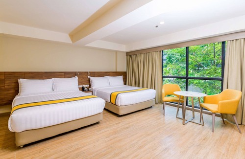 Capitol Site Hotel | Surestay Plus By Best Western Cebu City