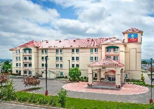 Billings Hotel | SureStay Plus Hotel by Best Western Billings