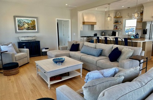 Surf City Casa | Surf City Beautiful New Construction 5 bedrooms + Elevator, Walkable