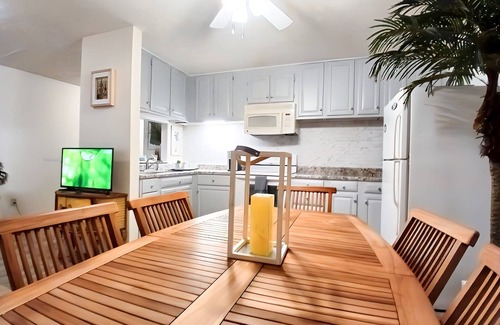 Ocean Isle Beach Apartamento | ** Surf Shack / Reserved Beach Parking Included **