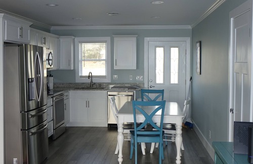 Emerald Isle Casa | Surf Sounds Beach Retreat, Completely Renovated, Enter your Relaxation Zone.