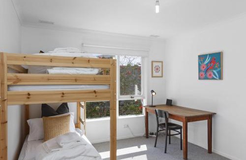 Skenes Creek Casa | Surfs Up - Ocean views and Wi-Fi