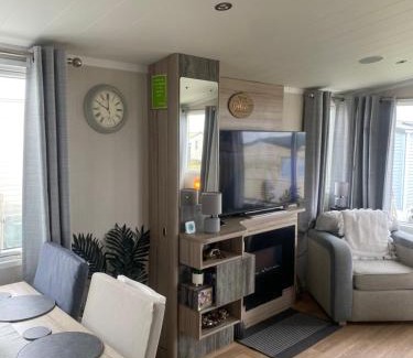 Maryport Casa | surfshack caravan MH19D manor house park