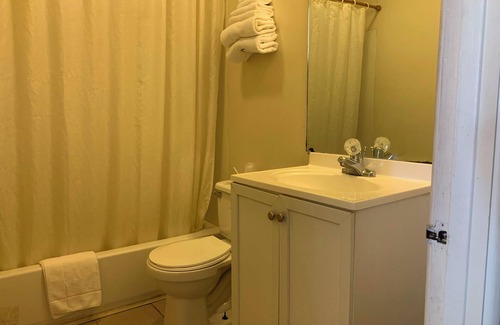 Ottawa Hotel | Surrey Motel