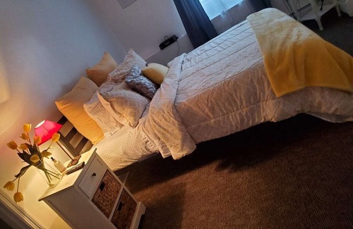 East New York Apartamento | SUSANNA'S SUITE SPOT'S 2 Cozy Bedrooms