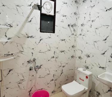 DLF Phase 3 Hotel | SVA Stays