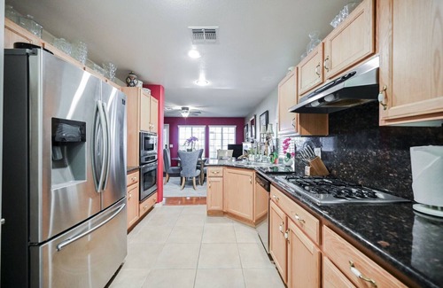 The Section Seven Casa | SVS: Three Bedroom Monthly Home with Massage Chair