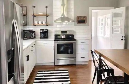 Travelers Rest Casa | Swamp Rabbit Bungalow