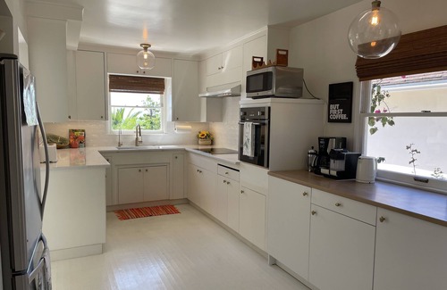 Upper Riviera Casa | Vistas panorámicas del océano y la ciudad: tres minutos a la playa o al centro