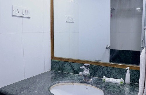 Brookefield Hotel | Sweet Crystal Homes