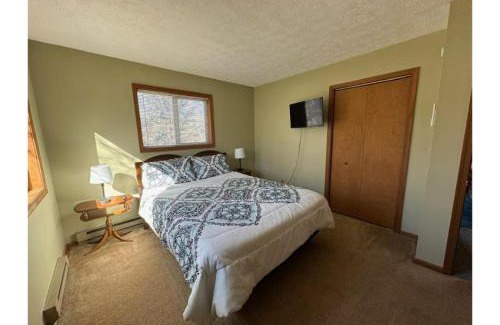 Albrightsville Casa | Sweet Darlene with Hot Tub, Game Room and Pet Friendly